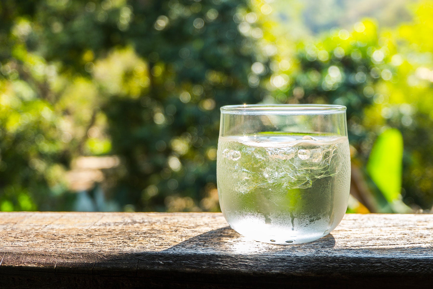 Bere acqua fredda fa male?