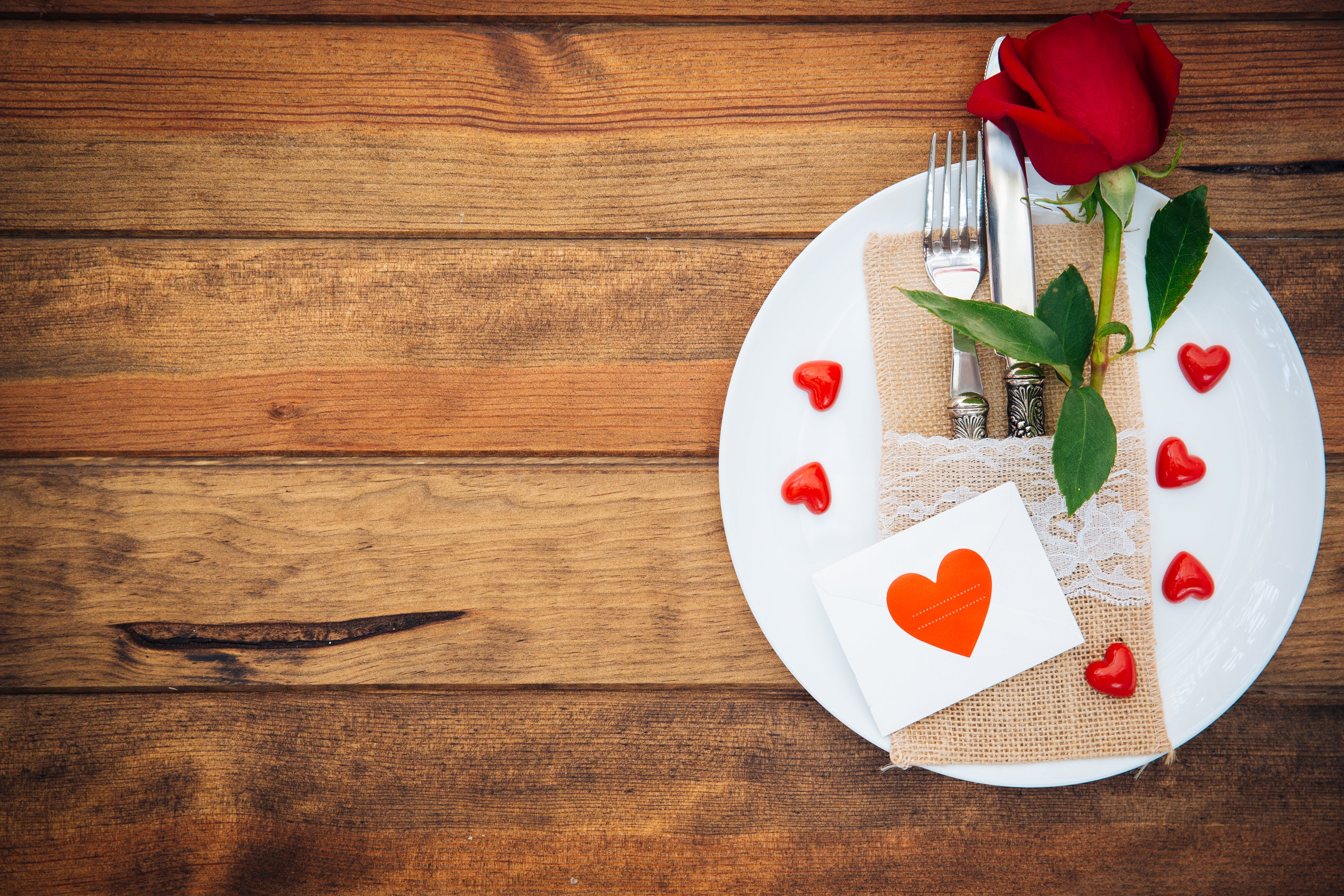 SAN VALENTINO: PER UNA CENA A LUME DI CANDELA