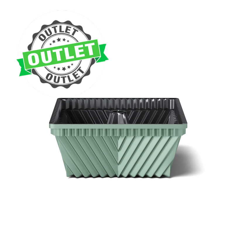 Outlet*Tortiera Stampo per forno "Piramide" 21,5X21,5 CM